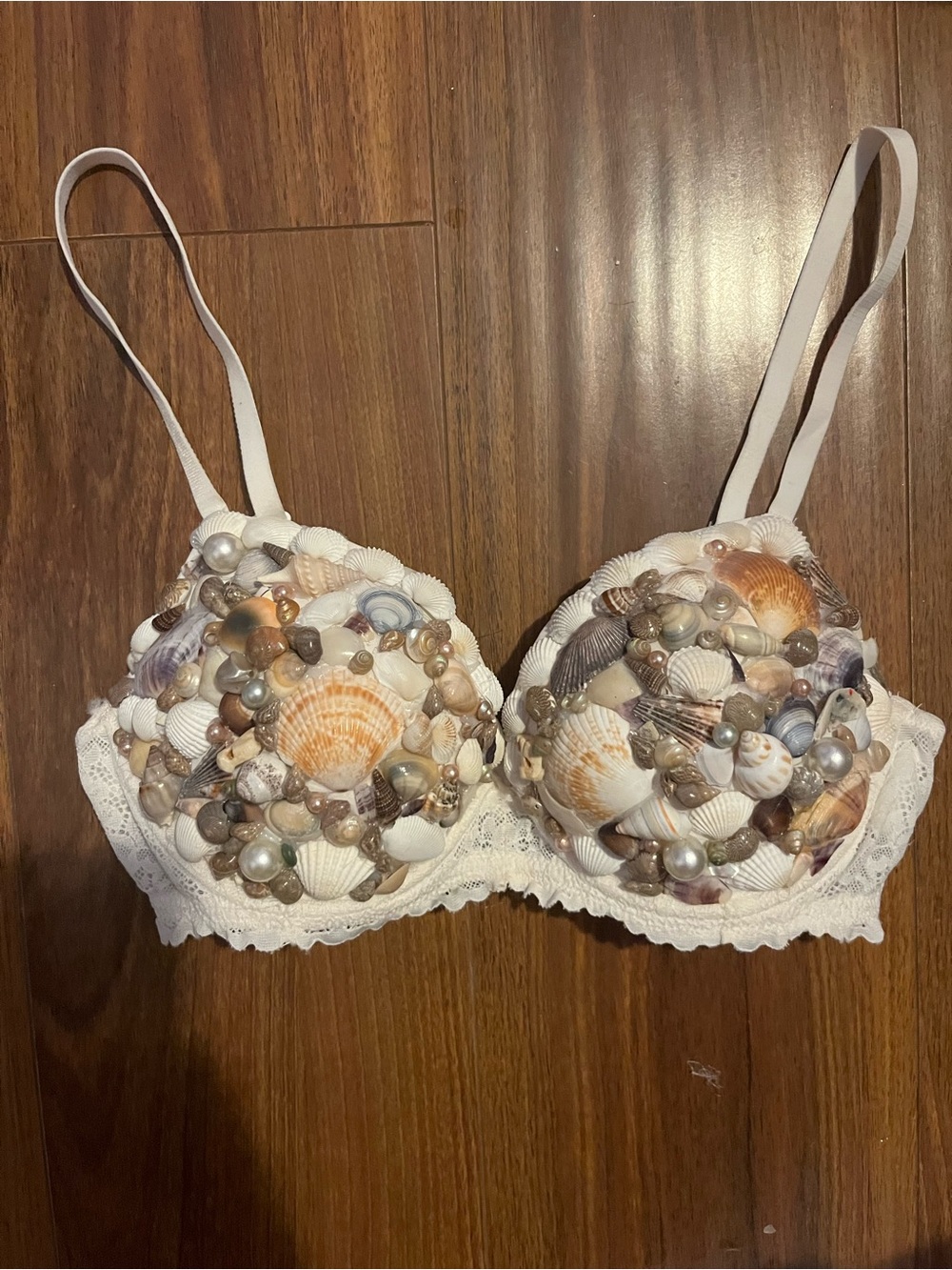 Handmade mermaid Seashell Embellished White Lace Bra 34b